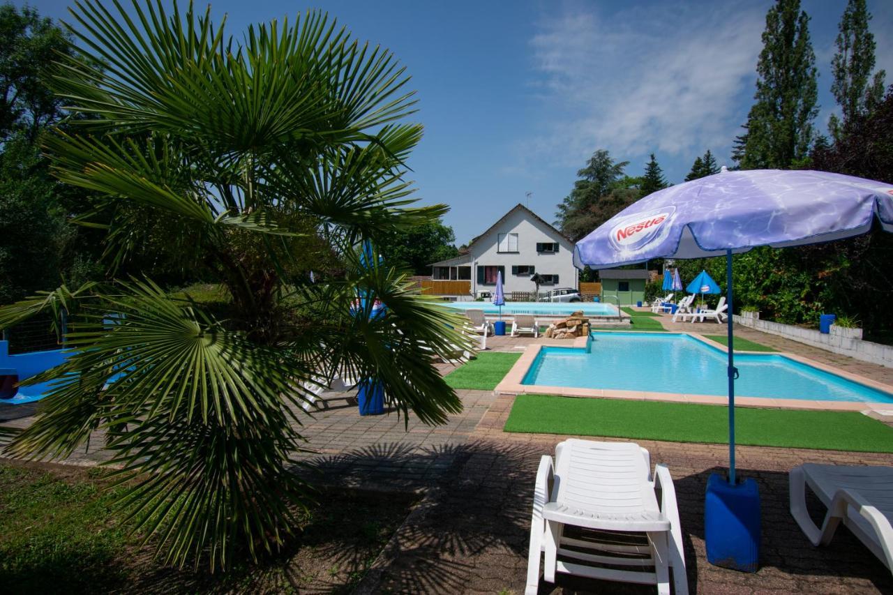 Camping Des Bains Saint-Honore-les-Bains Exterior photo
