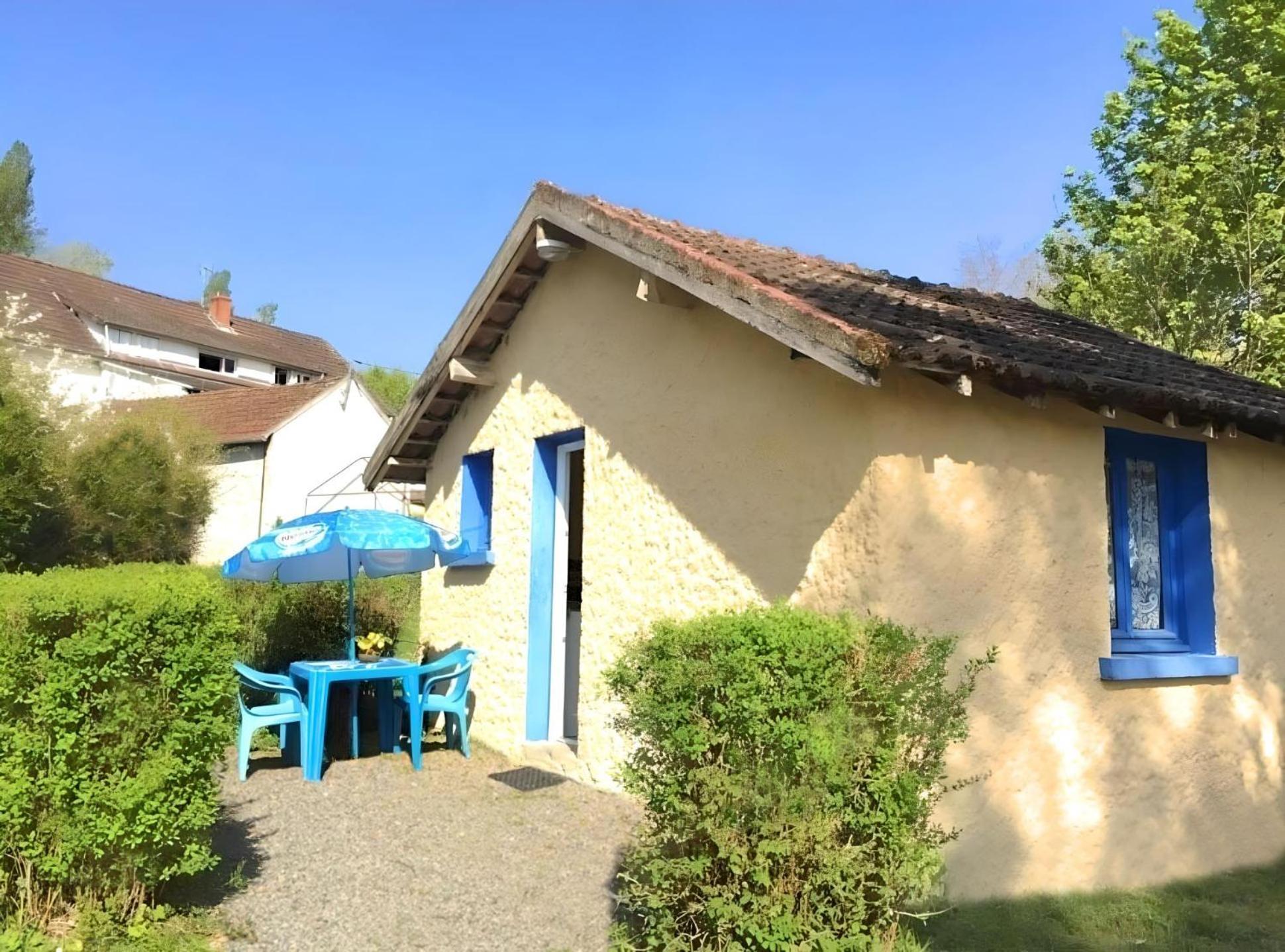 Camping Des Bains Saint-Honore-les-Bains Room photo