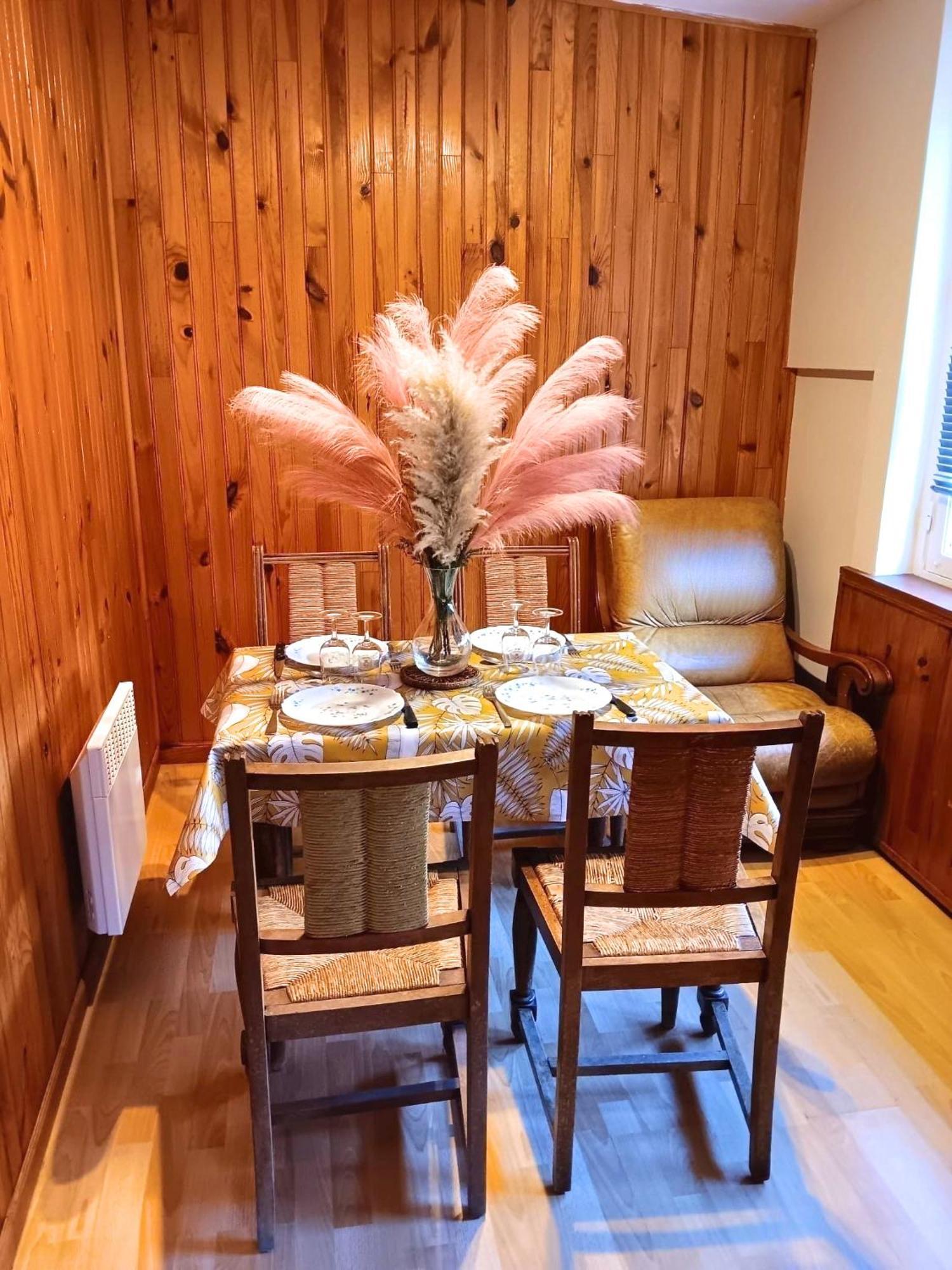 Camping Des Bains Saint-Honore-les-Bains Room photo